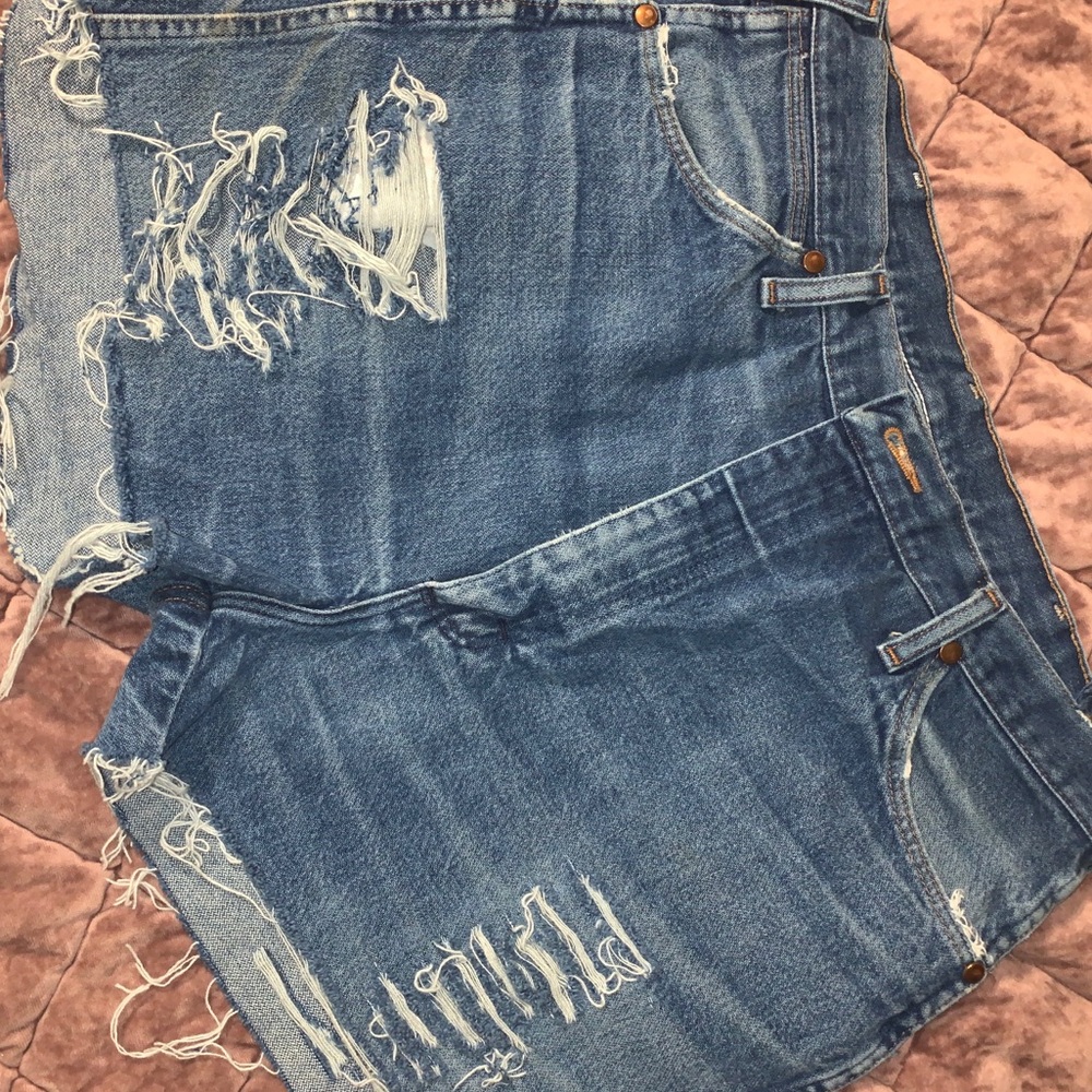 Wrangler cutoff shorts
